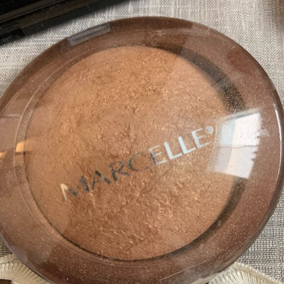 Assorted Makeup Smashbox, Tarte - Picture 3 of 5